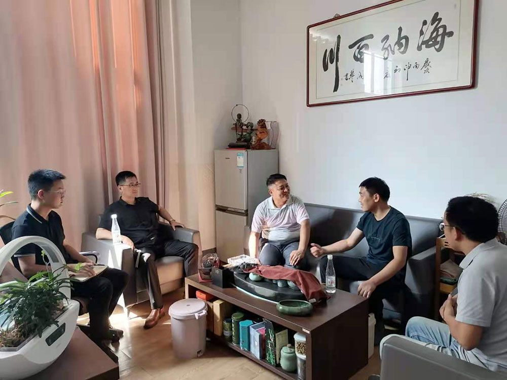 國資運營公司走訪九龍園區(qū)企業(yè)，服務(wù)重點項目發(fā)展