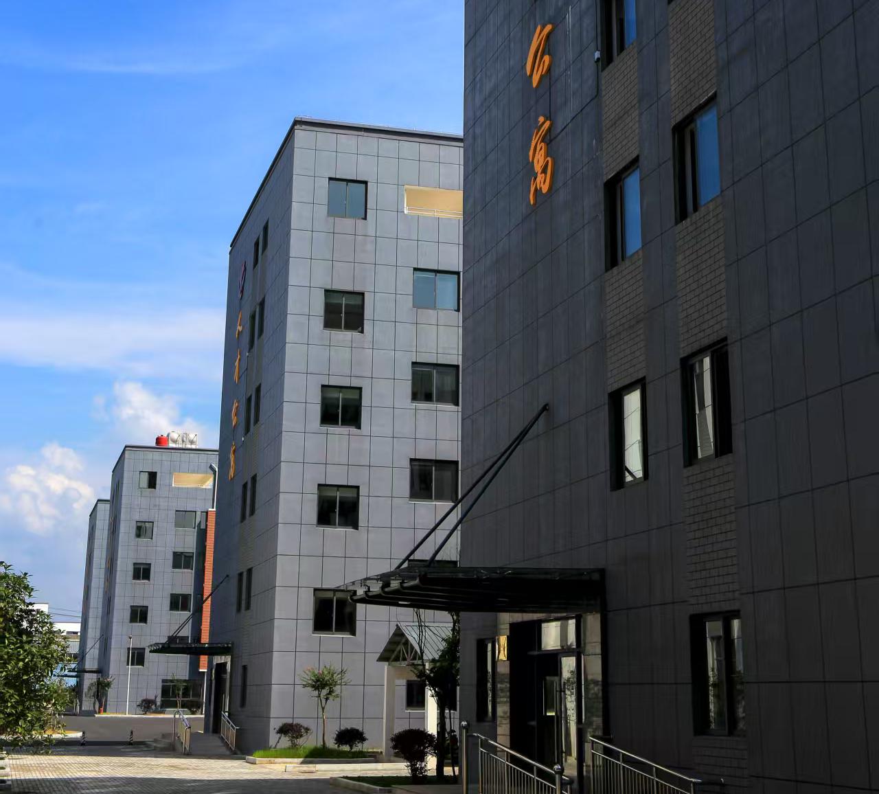 區(qū)國投集團加強人才公寓建設(shè) 解決高端人才住房難題